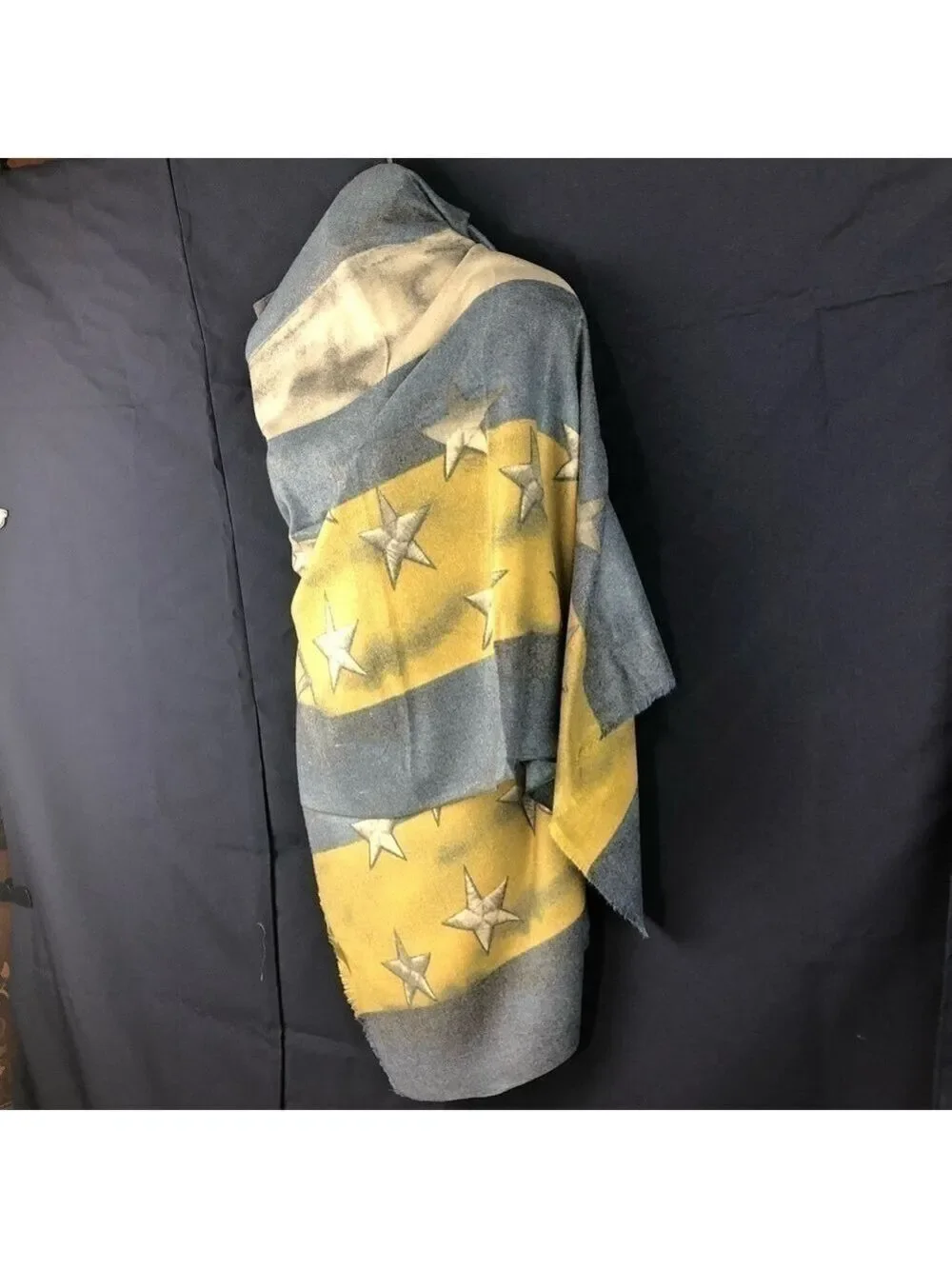 N/A fringed hem